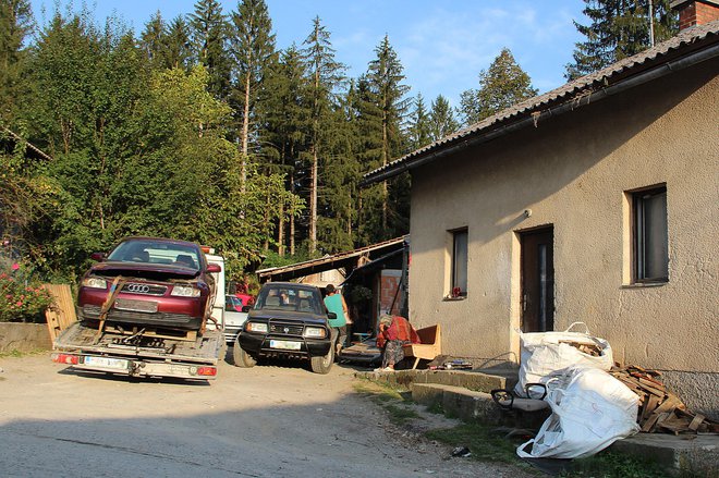 Uradno ne vemo, koliko Romov sploh prebiva na območju Slovenije. Fotografije Simona Fajfar