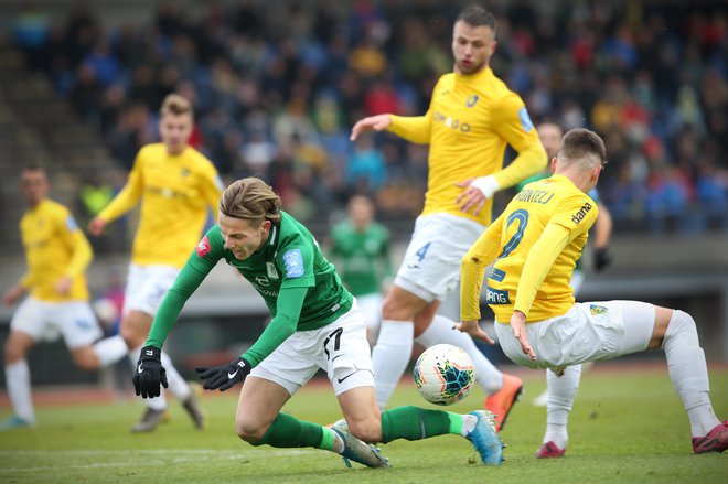 Nogometaši Brava so se že v uvodnem krogu poslovili od pokala NZS. FOTO: Jure Eržen