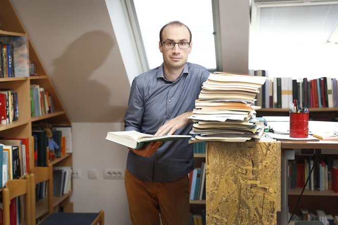 Luka Repanšek je docent za indoevropsko primerjalno jezikoslovje na ljubljanski filozofski fakulteti. FOTO: Leon Vidic