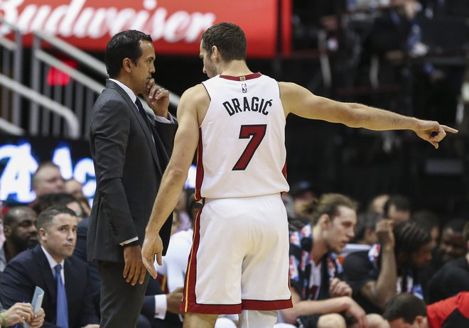 Trener Miamija Erik Spoelstra in Goran Dragić sta v letošnji končnici NBA v odličlni formi. FOTO: Troy Taormina/USA TODAY Sports.