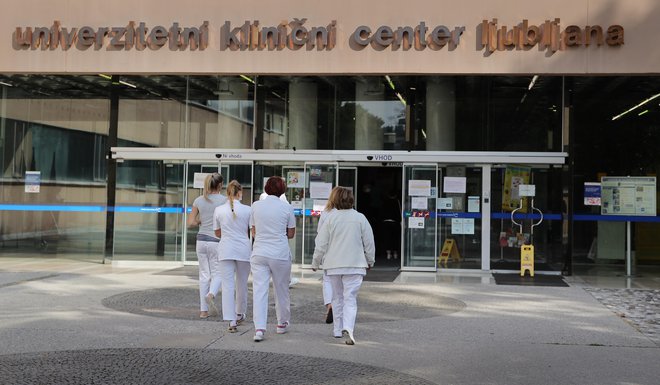 Klinični center bo posojal zdravstveno osebje drugim bolnišnicam in obratno. FOTO: Jože Suhadolnik/Delo