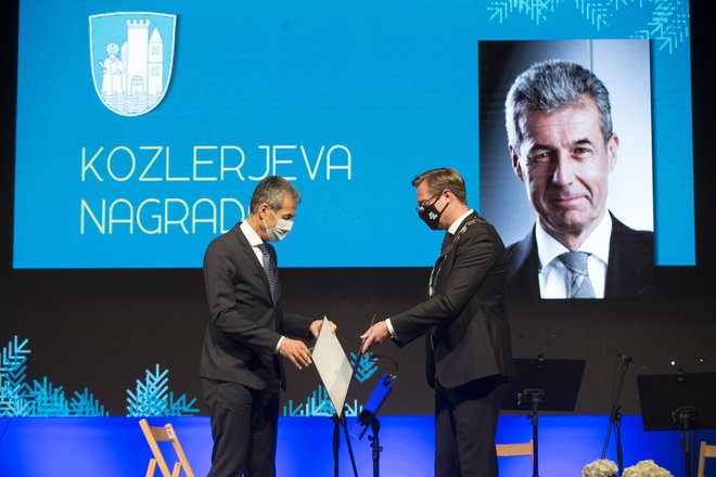 Stojan Petrič je prejel Kozlerjevo nagrado ob prazniku občine Kočevje. Foto: Jure Eržen/Delo