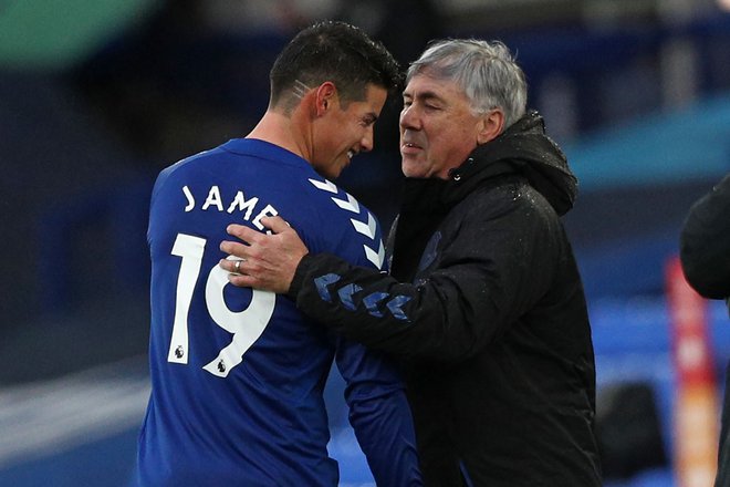 Everton je pod taktirko trenerja Carla Ancelottija in glavnega igralca Jamesa Rodrigueza nanizal vse štiri prvenstvene zmage tern je prijetno odkritje na začetku szone premierleague. FOTO: Jan Kruger/AFP