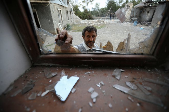 Spopadi med Azerbajdžanom in Armenijo se ne umirjajo.&nbsp;FOTO: Aziz Karimov/Reuters