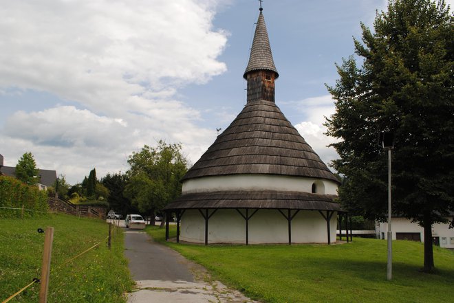 Odlično ohranjeni primer rotunde najdemo na Spodnji Muti. FOTO: Veronika Sorokin