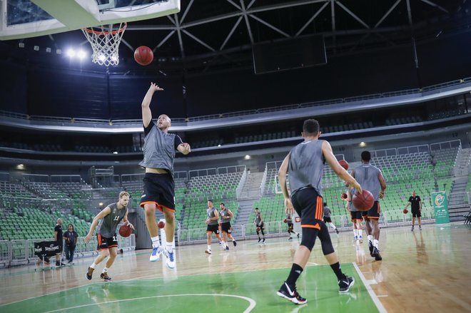 Košarkarji Cedevite Olimpije so spet nared za tekme. FOTO: Uroš Hočevar