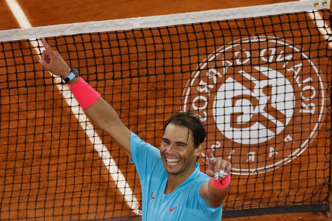 Nadal je v nedeljo povsem nadigral Đokovića. FOTO: Thomas Samson/AFP