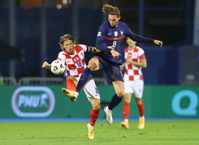 Vse je po starem, Hrvaška ztudi v osmem poskusu ni premagala Francije, ki je v Maksimirju dosegla že šesto zmago v medsebojnih tekmah. FOTO: Antonio Bronic/Reuters