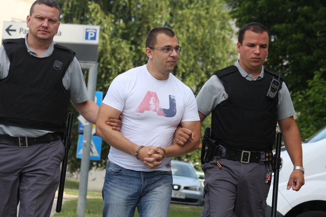 Senad Pavleković se je za rešetkami znašel po odmevni policijski akciji Očistimo Slovenijo maja 2012. FOTO: Špela Ankele