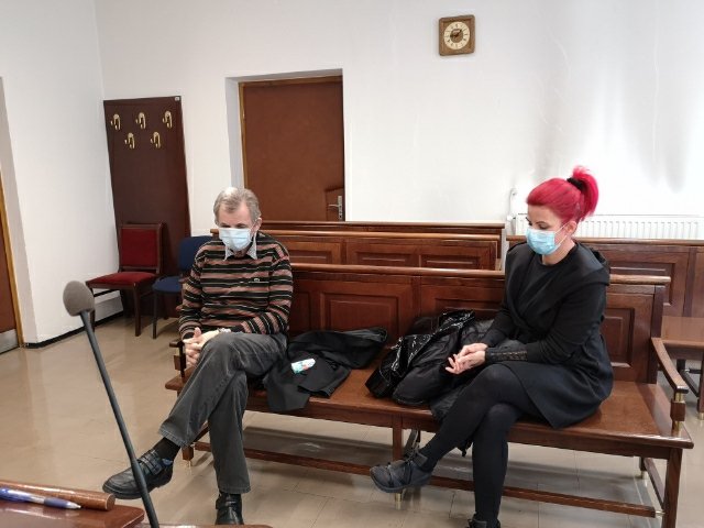 Elizabeta Štorman in njen oče Zvone s sodbo nista zadovoljna, napovedujeta pritožbo. FOTO: Mojca Marot