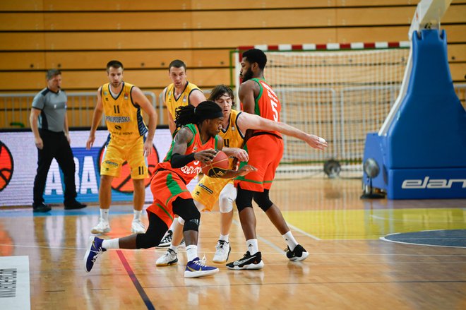 Kendrick Perry je bil tudi v Kopru prvi strelec Cedevite Olimpije. FOTO: ABA