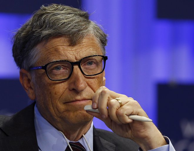 Ustanovitelj Microsofta Bill Gates leta 2014 na Svetovnem gospodarskem forumu v Davosu. Takrat je bil še najbogatejši prebivalec planeta. FOTO: Denis Balibouse Reuters