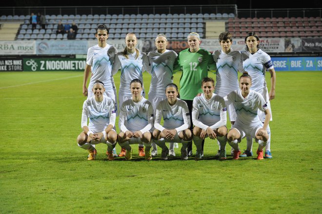 Ženska nogometna reprezentanca Slovenije je ostala brez torkovega obračuna v Estoniji. FOTO: Drago Perko