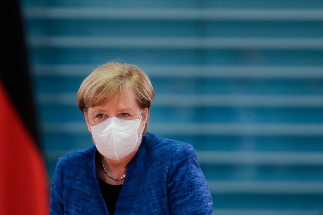 Nemška kanclerka Angela Merkel državo vodi že skozi tretjo veliko krizo. Po finančni in migracijski, zdaj še skozi korona krizo. Foto Markus Schreiber Afp