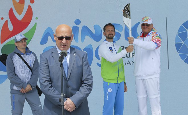 Bogdan Gabrovec je na resorno ministrico Simono Kustec v sklopu priprav šestega vladnega paketa pomoči naslovil predloge ukrepov za omilitev posledic epidemije na šport. FOTO: Jože Suhadolnik