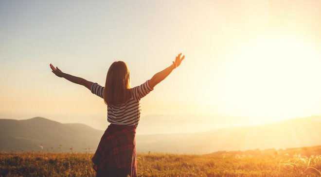 Vitamin D lahko nastaja v človeški koži, kadar je le-ta dovolj časa izpostavljena dovolj intenzivni sončni svetlobi.&nbsp;&nbsp;FOTO: Evgeny Atamanenko/Shutterstock