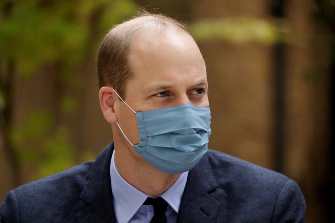 Princu Williamu, ki je sicer v dobri telesni kondiciji, je virus povzročil precejšnje težave z dihanjem. FOTO: Reuters