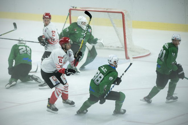 Če ne bo novih zapletov, bo naslednja tekma Olimpije in Jesenic v torek, 24. novembra. FOTO: Jure Eržen/Delo