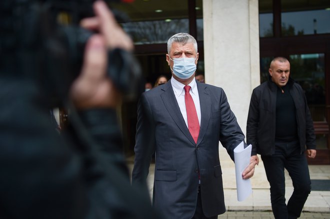 Hashim Thaçi<strong>&nbsp;</strong>po današnjem odstopu s položaja predsednika Kosova.<strong>&nbsp;</strong>FOTO: Armend Nimani/AFP