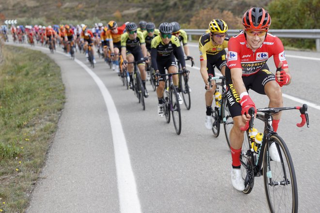 Primož Roglič je letos na Vuelti bolj sproščen, kot je bil lani. FOTO: Luis Angel Gomez/ASO