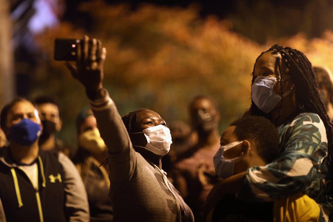 Slavje na ulicah ameriške prestolnice Washington. Foto Leah Millis Reuters