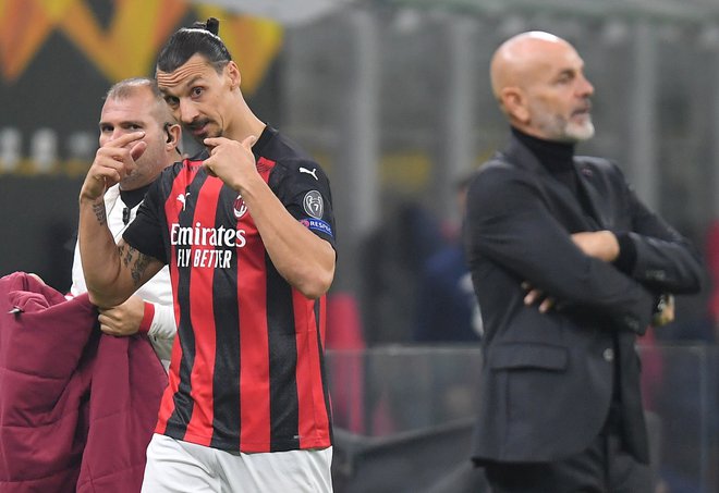 Zlatan Ibrahimović je s strelom z glavo prinesel pomembno točko Milanu, čeprav je trener Stefano Pioli od tekme z Verono gotovo pričakoval več. FOTO: Daniele Mascolo/Reuters