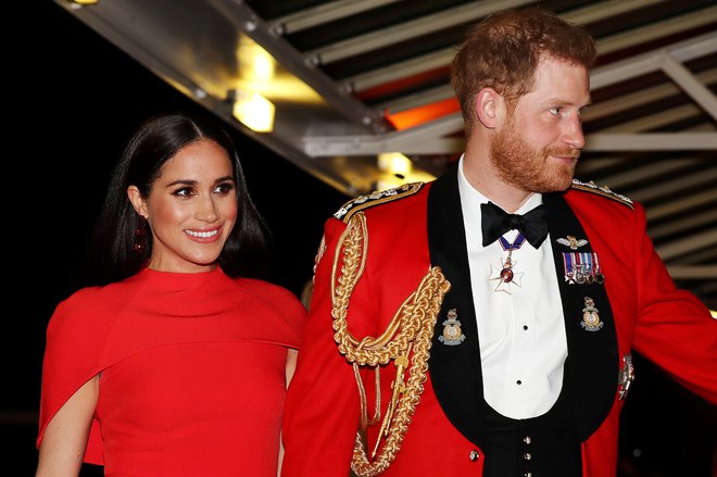 Meghan Markle radi primerjajo z ločeno Američanko Wallis Simpson, zaradi katere se je kralj Edward VIII. odpovedal prestolu. FOTO: Simon Dawson/Reuters