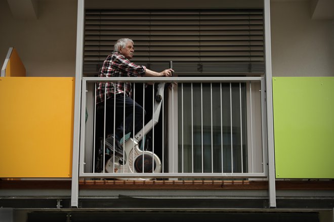 Bodite torej &raquo;optimist, ki vidi priložnost v vsaki težavi, in ne pesimist, ki vidi težavo v vsaki priložnosti&laquo;. (Winston Churcill) FOTO: Jure Eržen/Delo