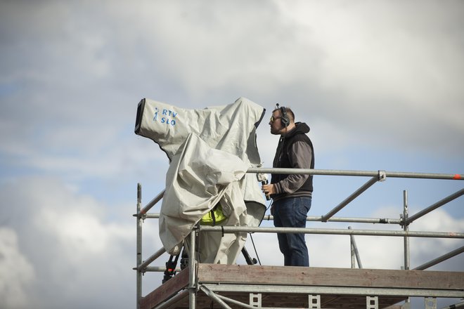 Večinoma gre za tehnično implementacijo direktive EU, pri čemer je najprej treba rešiti strokovna vprašanja, šele nato bo sledilo usklajevanje gradiva v koaliciji, pravijo na kulturenem ministrstvu. FOTO: Jure Eržen/Delo