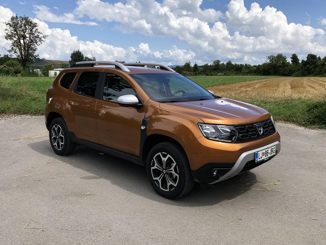 Dacia duster tudi v plinski različici meri 4,34 metra. FOTO: Aljaž Vrabec