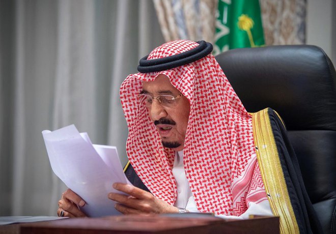 Nagovor savdskega kralja Salmana bin Abdulaziza al Savda je bil namenjen predvsem mednarodni javnosti. Foto Bandar al Jaloud/AFP