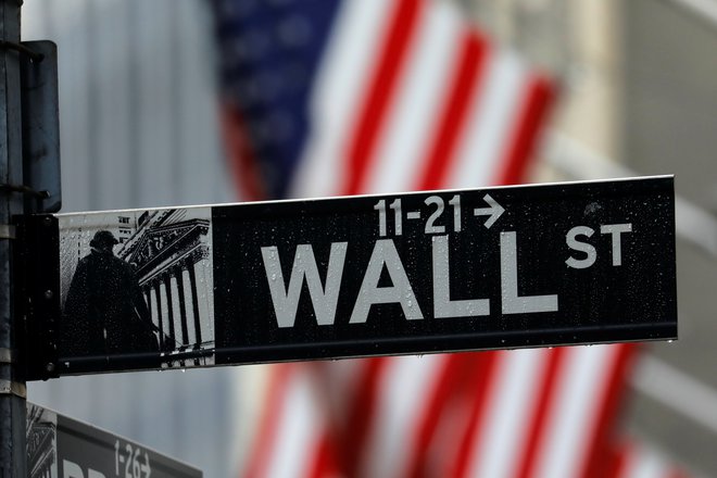 Wall Street - eno najbolj tekmovalnih okolij na svetu. A tudi prostor številnih priložnosti. FOTO: Mike Segar/Reuters