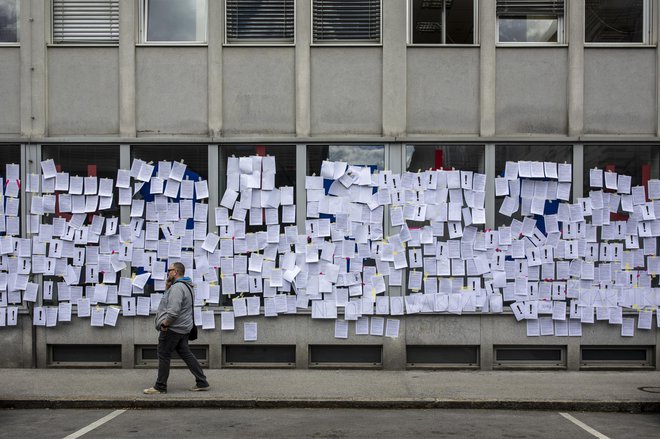 Protest kulturnikov pred ministrstvom za kulturo maja letos. FOTO: Voranc Vogel/Delo