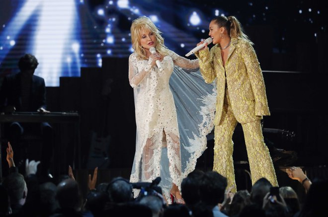 Dolly Parton&nbsp;je zelo aktivna tudi na glasbenem, literarnem&nbsp;in filmskem področju.&nbsp;FOTO: Mike Blake/Reuters