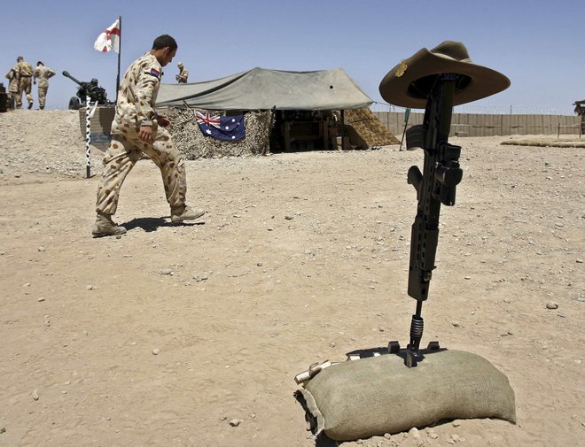 Avstralski vojaki v oporišču Armadillo v afganistanski provinci Helmand leta 2008. FOTO: Omar Sobhani/Reuters