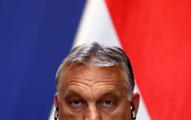 Madžarski premier Viktor Orbán je zdaj našel sovražnika v Evropski uniji, katere sredstva so na Madžarskem &raquo;znali&laquo; dobro izkoristiti tudi najtesnejši premierovi sodelavci in družinski člani FOTO: Bernadett Szabo/Reuters