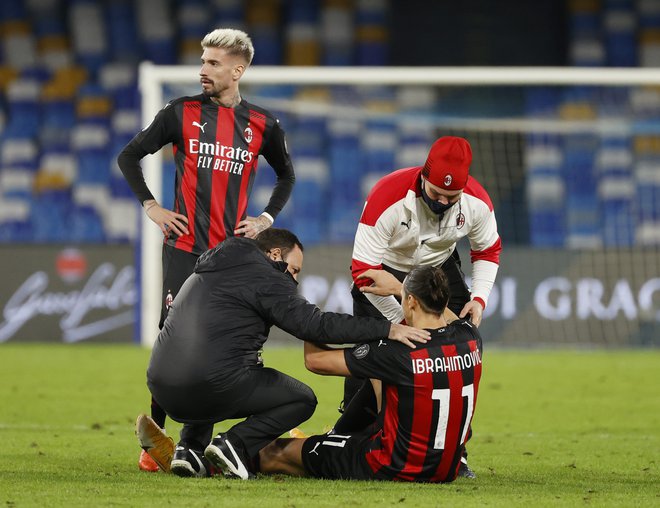 Zlatan Ibrahimović si je ob koncu tekme nategnil stegensko mišico. FOTO: Ciro De Luca/Reuters