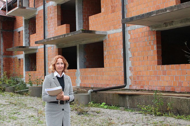 Osilniška županja Alenka Kovač je poudarila, da bi morala država dokončati tako veliko naložbo.