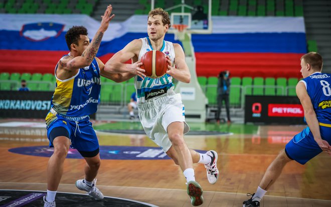 Jaka Blažič je bil s 23 točkami prvi strelec tekme. FOTO: FIBA