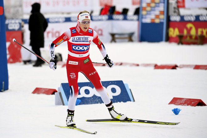 Therese Johaug<strong>&nbsp;je </strong>zanesljivo ubranila prvo mesto, ki si ga je pritekla v sobotnem teku v klasičnem koraku. FOTO: Emmi Korhonen/AFP