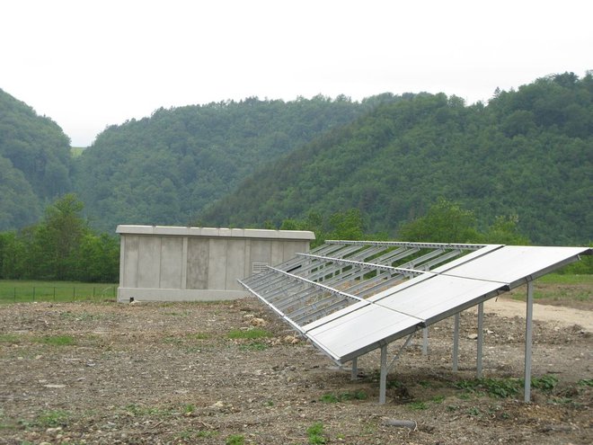 Nesojena prostostoječa sončna elektrarna na degradiranih površinah RTH v Trbovljah. FOTO: Arhiv Delo