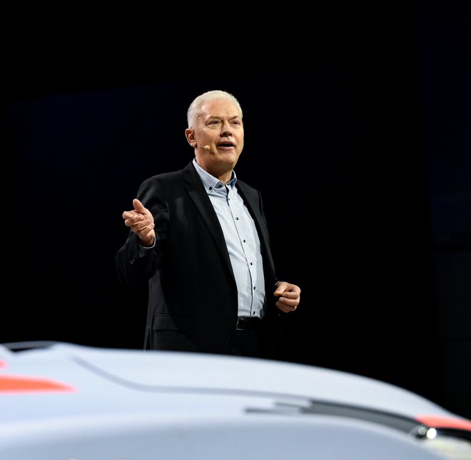 Albert Biermann je nekoč uglaševal najboljše beemveje, zdaj pa je prvi mož razvoja v skupini Hyundai-Kia, ki z velikimi koraki stopa v električno ero. Foto Andrew Cullen/Reuters
