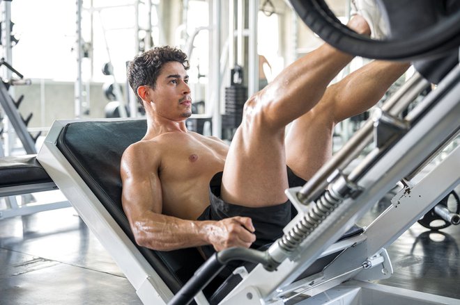 Potrebe po proteinih so pri vadbi moči povečane, vendar pretiran vnos v telo nima dodatnega učinka. FOTO: Shutterstock