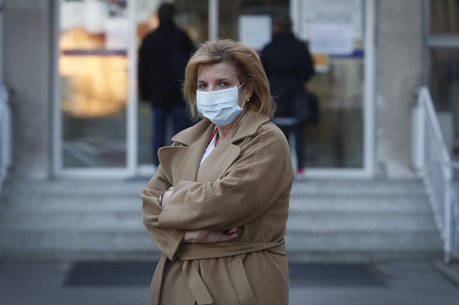 Bojana Beović, vodja svetovalne skupine za covid-19. FOTO: Leon Vidic/Delo