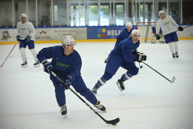 Aleš Mušič in Jan Drozg sta že združila moči pri reprezentanci, zdaj bosta igrala skupaj v slovenskem derbiju. FOTO: Jure Eržen/Delo