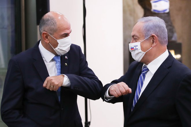 &raquo;Začetek čudovitega prijateljstva&laquo; med Janezom Janšo in Benjaminom Netanjahujem.<br />
FOTO: Ohad Zwigenberg/AFP