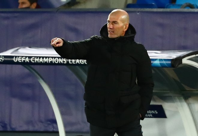 Trener Reala Zinedine Zidane se zaveda Atleticove moči. FOTO: Sergio Perez/Reuters