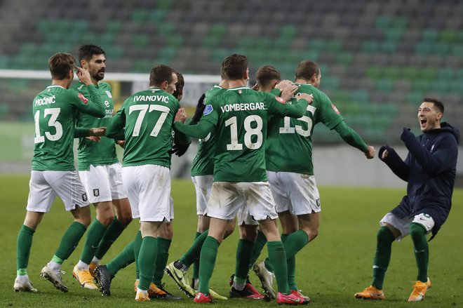 Olimpija se je veselila zmage proti Taboru. FOTO:&nbsp;Leon Vidic