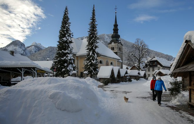 Na sprehodu skozi središče redko srečaš sprehajalce. FOTO: Matej Družnik