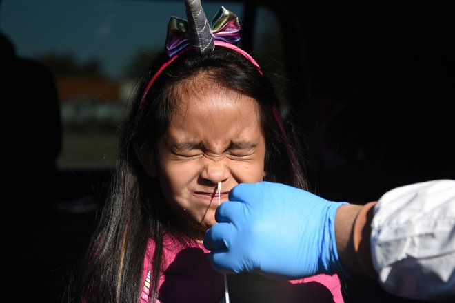 Tetsiranje na virus. FOTO: Callaghan O'hare/Reuters